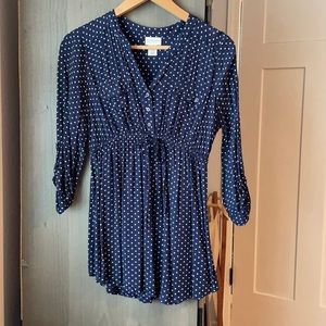 Motherhood Maternity navy and white dots tunic top. Roll tab sleeves.